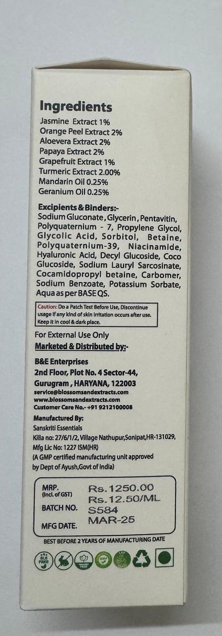 Blossoms & Extracts SMOOTH & BRIGHT FACE WASH Glow Like Never Before, Jasmine Extract, Orange Peel Extract, Aloe Vera Extract, Papaya Extract